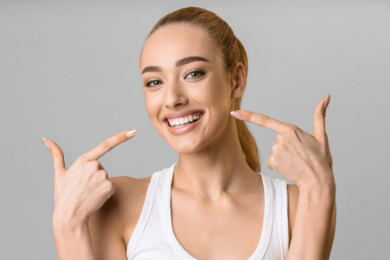 dr. lindsay cash at pearl dental studio