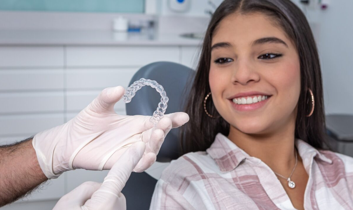 dr. lindsay cash at pearl dental studio