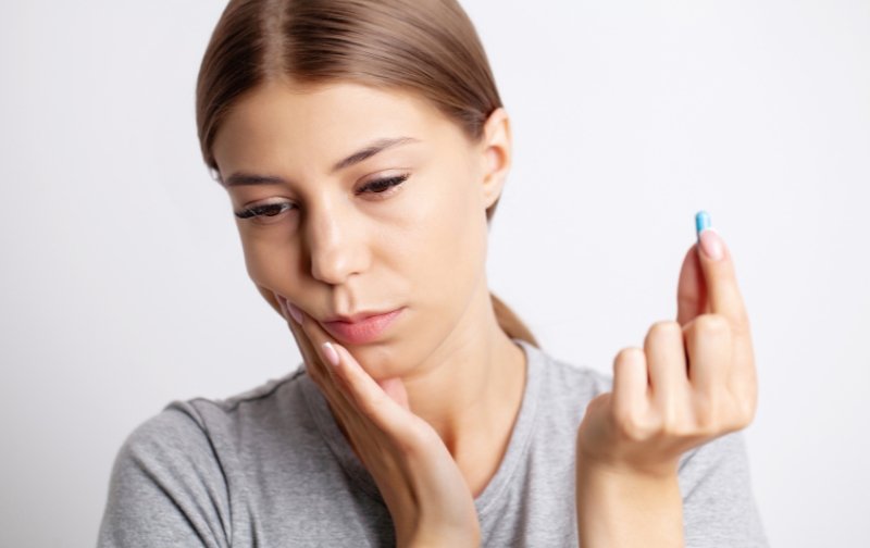 dr. lindsay cash at pearl dental studio